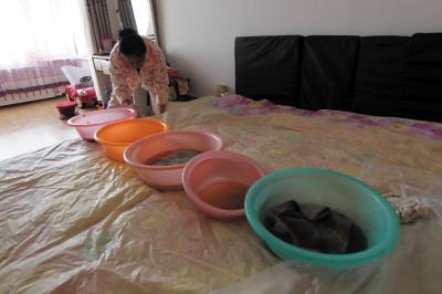 漳浦楼上漏水，住户失联，小区没物管，业主维权难！律师来支招……